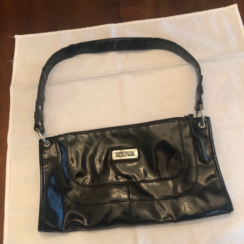 Kenneth Cole Reaction Black Leather Purse.